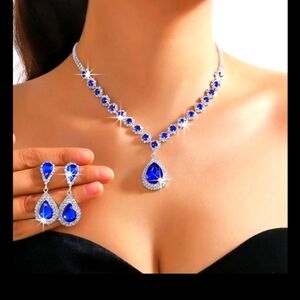 Elegant Silver Necklace and Earring Set with Gemstones